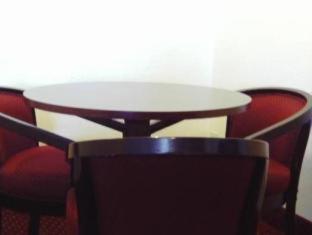 Americas Best Value Inn & Suites Кламат Фолс Стая снимка