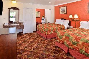 Americas Best Value Inn & Suites Кламат Фолс Стая снимка